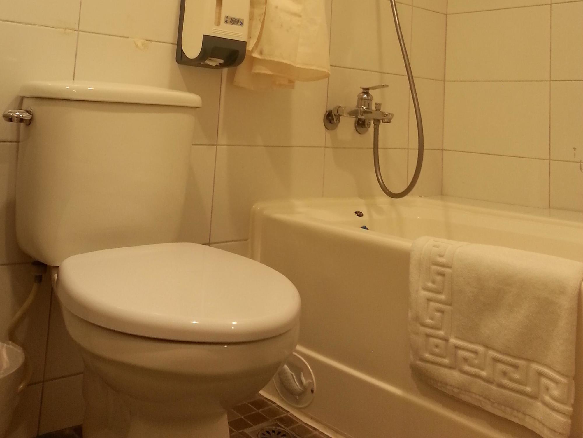 Holiday Fun Hostel Тайпей Екстериор снимка